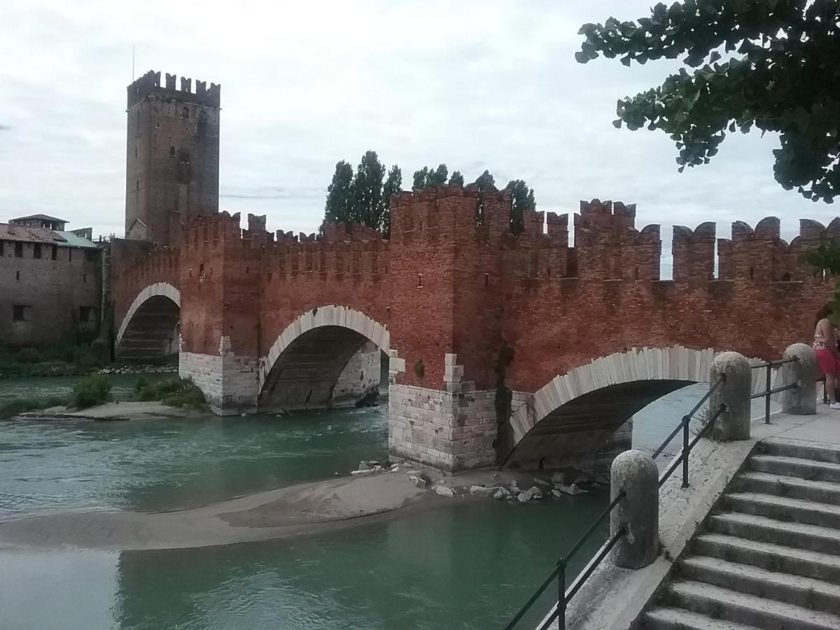 Appartamento Filippo Castelnuovo del Garda Bagian luar foto