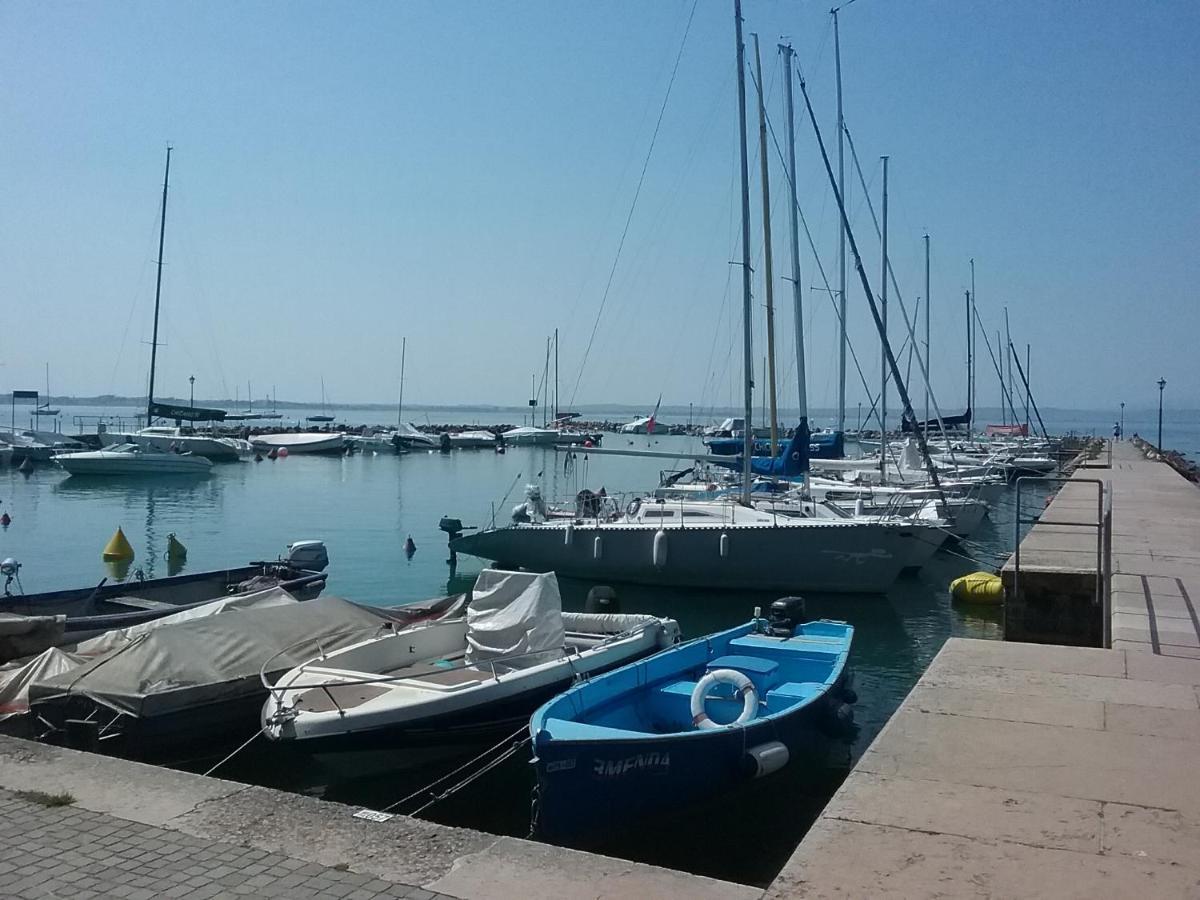 Appartamento Filippo Castelnuovo del Garda Bagian luar foto
