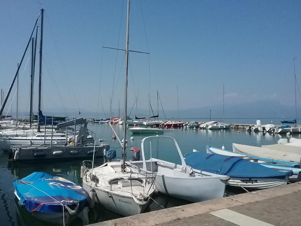 Appartamento Filippo Castelnuovo del Garda Bagian luar foto