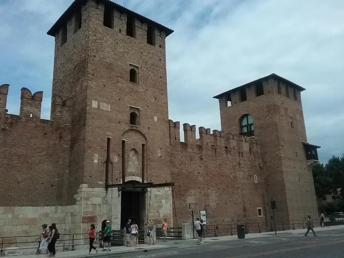 Appartamento Filippo Castelnuovo del Garda Bagian luar foto