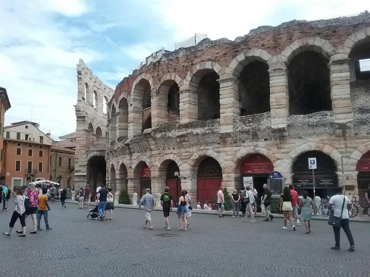 Appartamento Filippo Castelnuovo del Garda Bagian luar foto